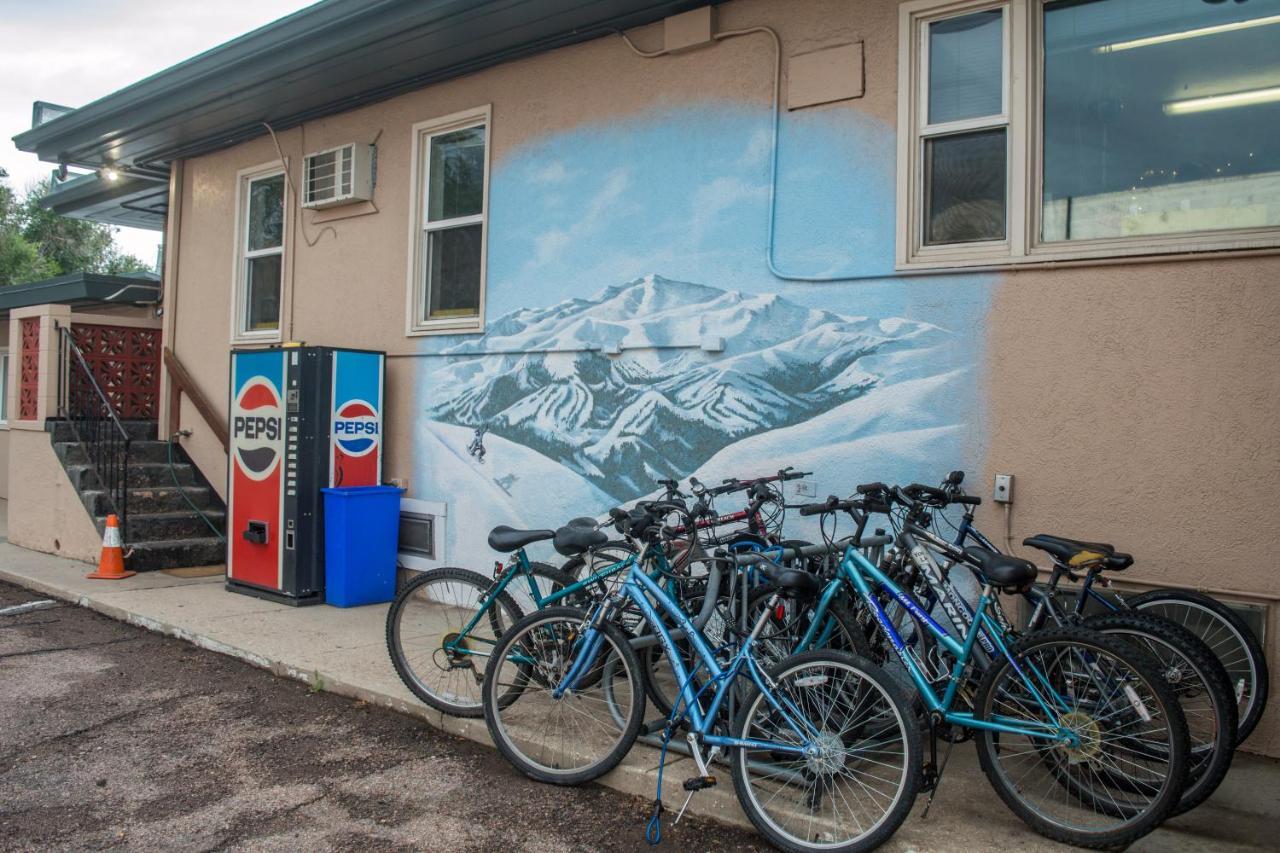 Rad Hostel Colorado Springs Esterno foto