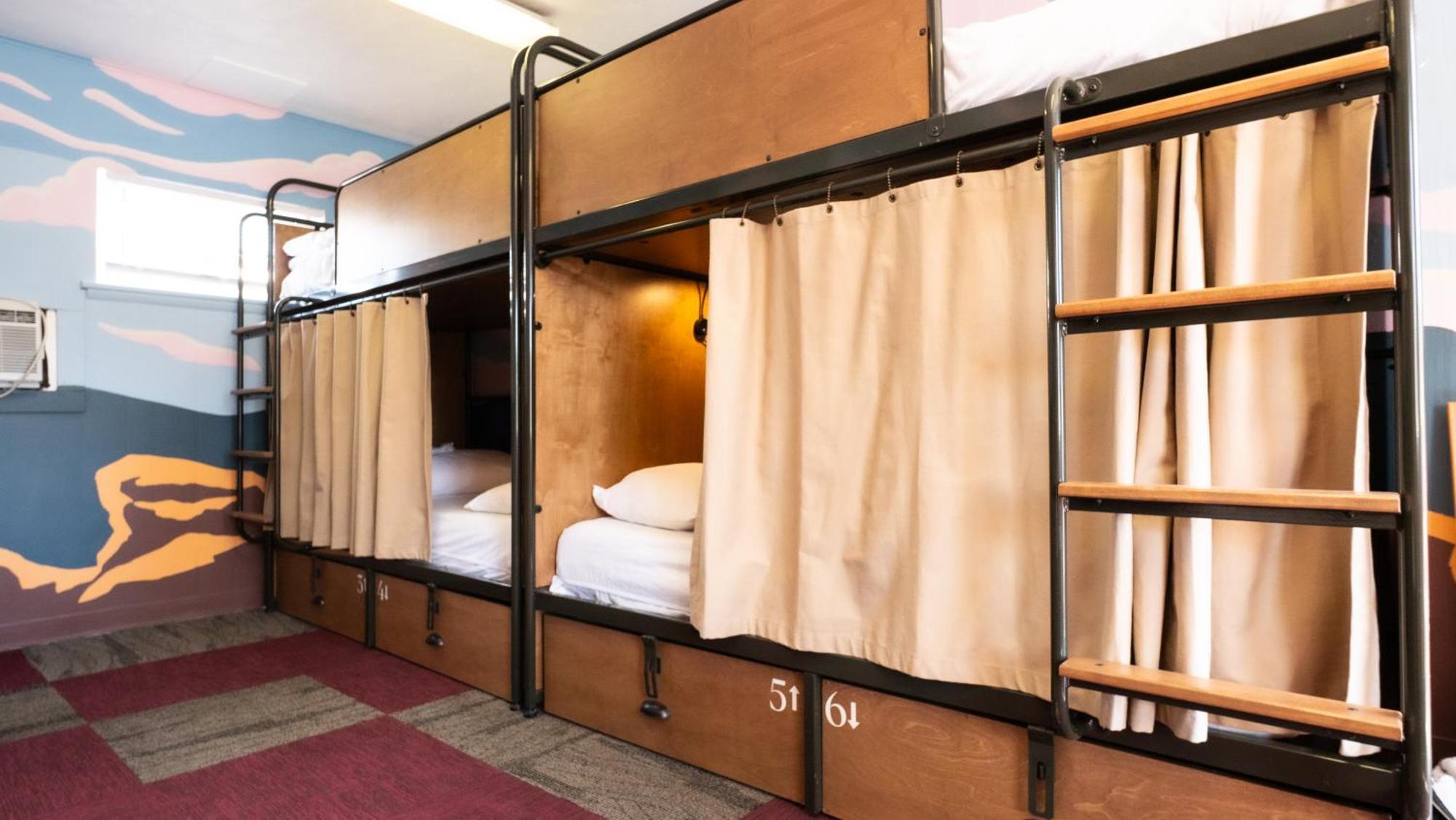 Rad Hostel Colorado Springs Esterno foto
